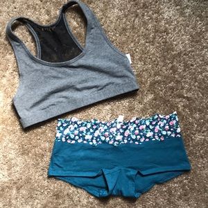 VS Pink panty and bra set!
